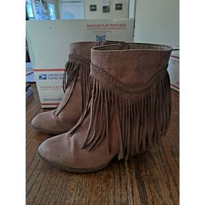 9.5M Pop Salem Brown Fringe Stacked Chunky Low Heel  Ankle Boots Booties